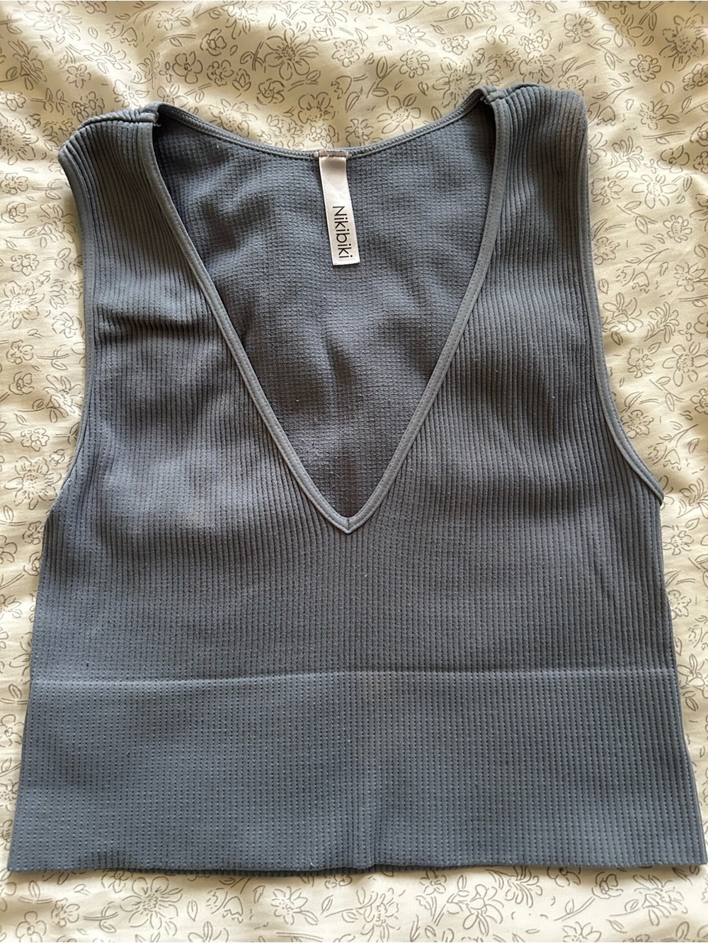 Nikibiki Ribbed V-Neck Tank Top - Gray